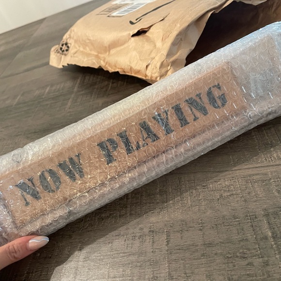 “Now Playing” Premium Beech Wood Vinyl Record Wall Mount Display Shelf (NWB) - Picture 7 of 7